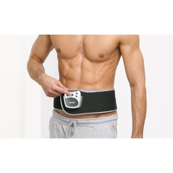 Electroestimulador lumbar de Beurer abrochado