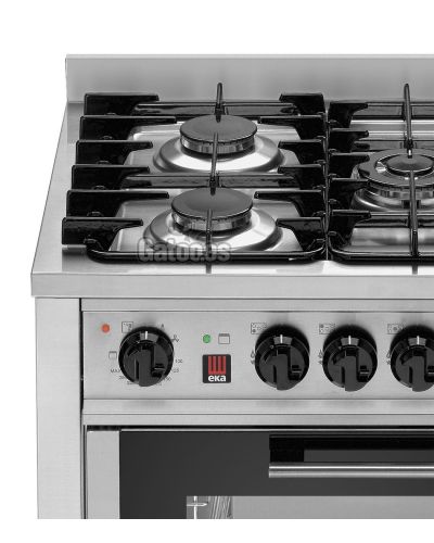 Detalle de la Cocina a gas con 5 fuegos con Horno eléctrico. EKA
