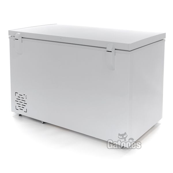 Vista trasera Congelador Horizontal Profesional 488 Litros. Puerta Ciega Abatible. Ancho 165 cm.