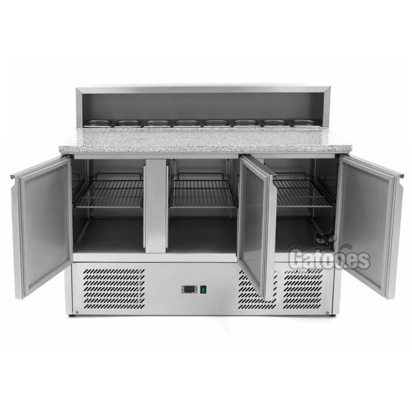 Mesa Refrigerada para Pizza de Granito, 8 cubetas GN1/6. Ancho 136,5 cm. 3 puertas