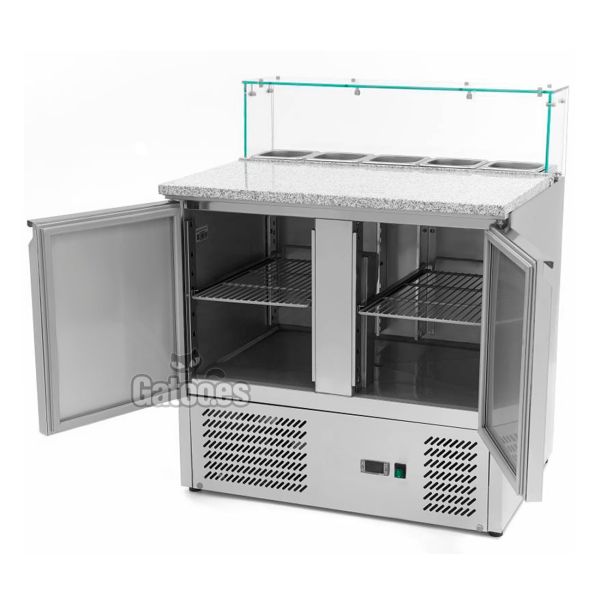 Mesa Refrigerada para Pizza de Granito, 5 cubetas GN1/6. Ancho 90 cm. Cúpula cristal